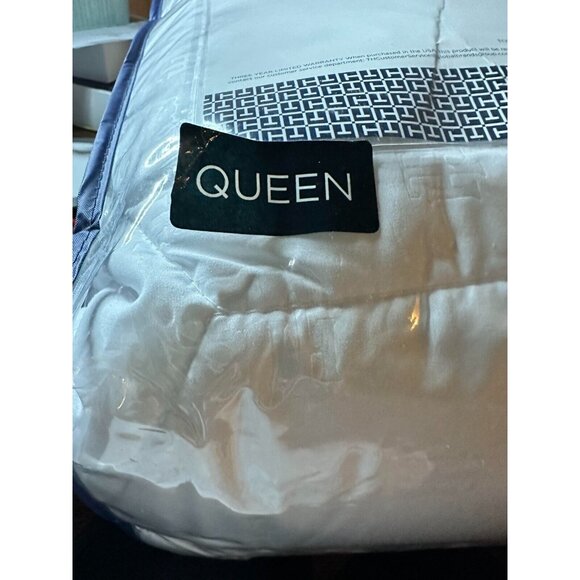 Tommy Hilfiger Home Quilted Windowpane Queen Mattress Pad  Queen color white - Picture 4 of 5